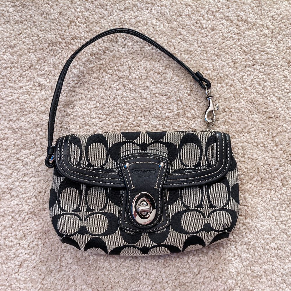 Coach Logo Wristlet Black